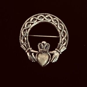 Irish Claddagh Brooch